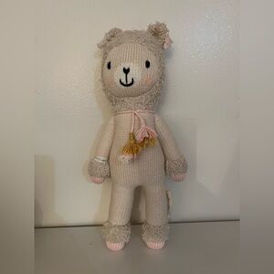 Cuddle and Kind Lola the Llama